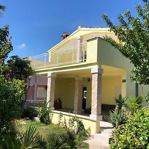 Five Bedroom House Near Sandy Major Ferienhaus Medulin